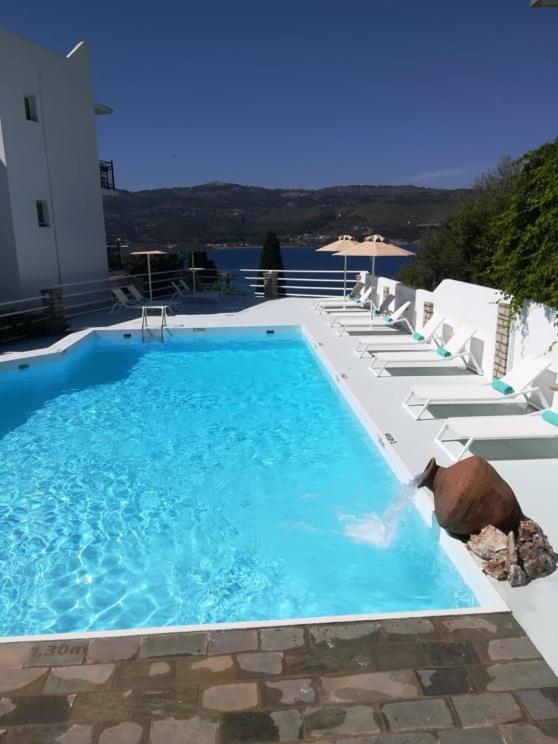 סאמוס Scorpios Hotel & Suites מראה חיצוני תמונה