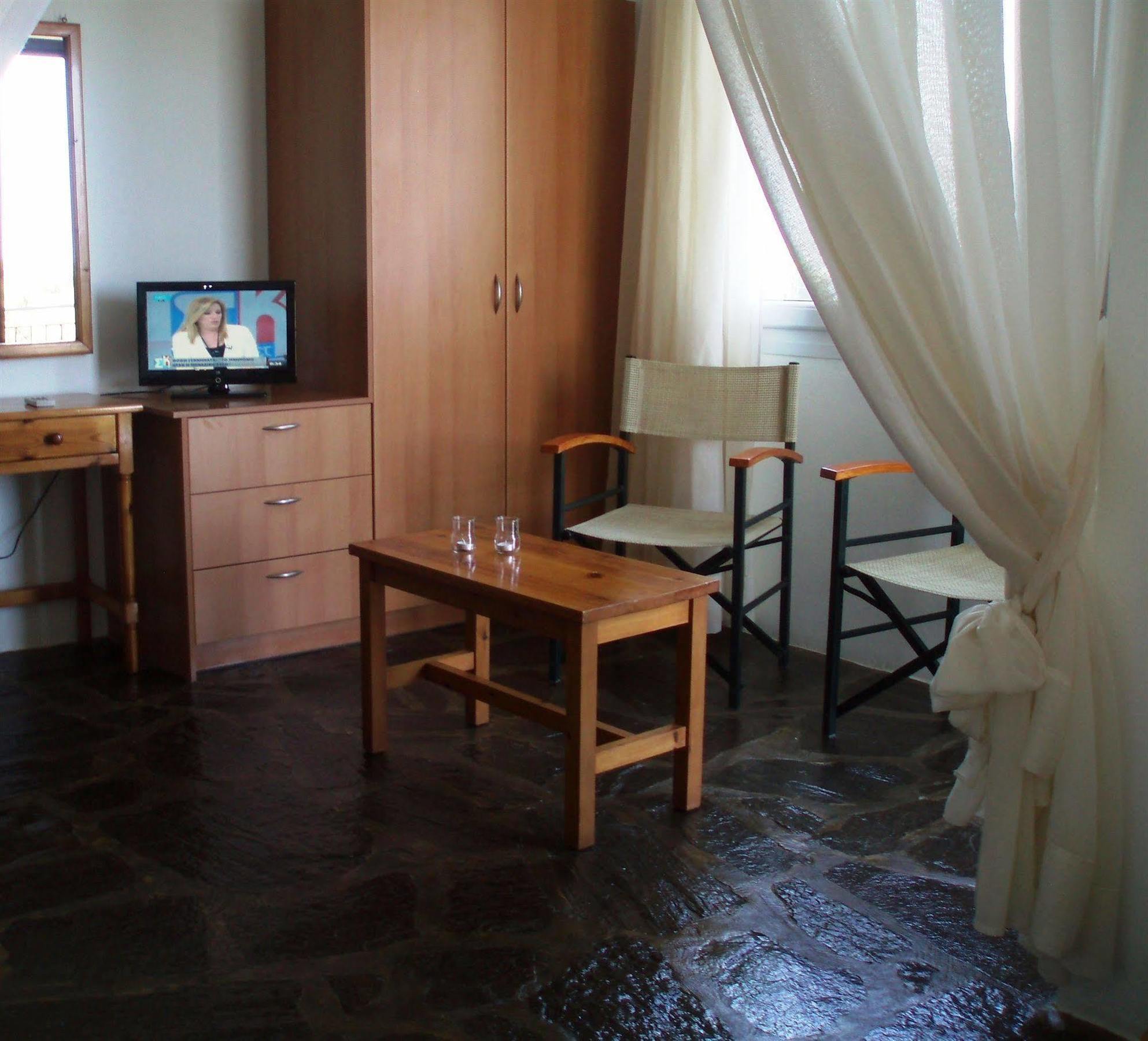 סאמוס Scorpios Hotel & Suites מראה חיצוני תמונה